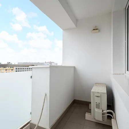 Plac Zawiszy Cosy By Bookinghost Varsovie